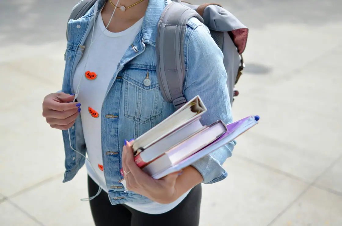 Moving between lectures